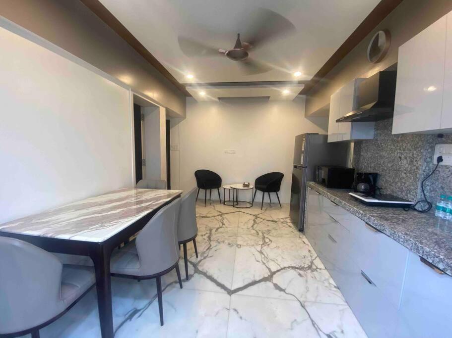 Bandra'S Prime Luxurious 2 Bhk Leilighet Mumbai Eksteriør bilde